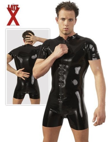 TUTA UOMO IN LATEX CON MANICHE E PANTALONI CORTI